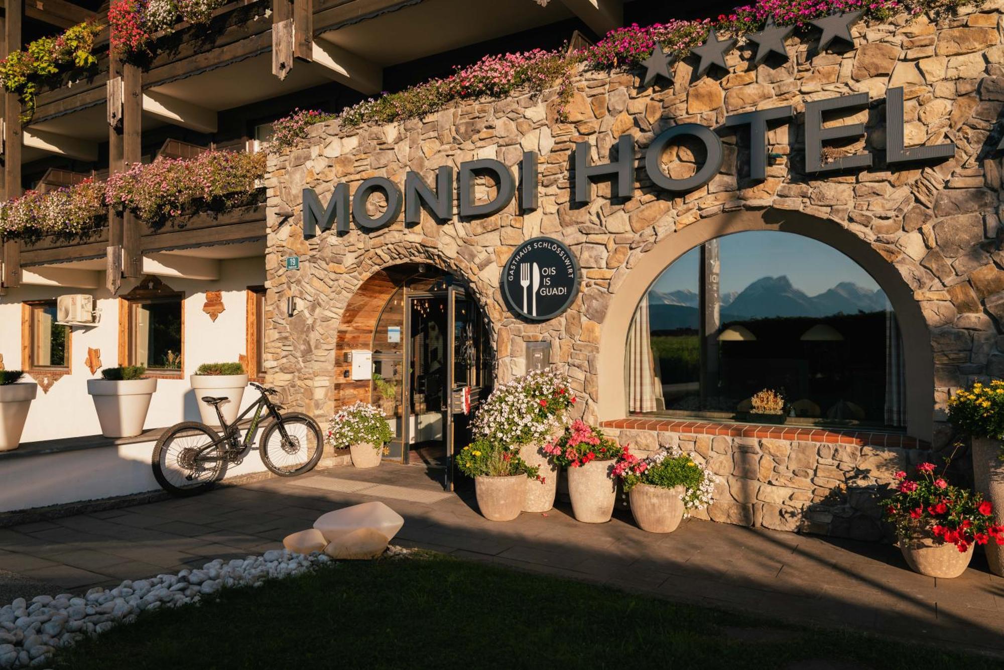 Mondi Hotel Axams Exterior photo